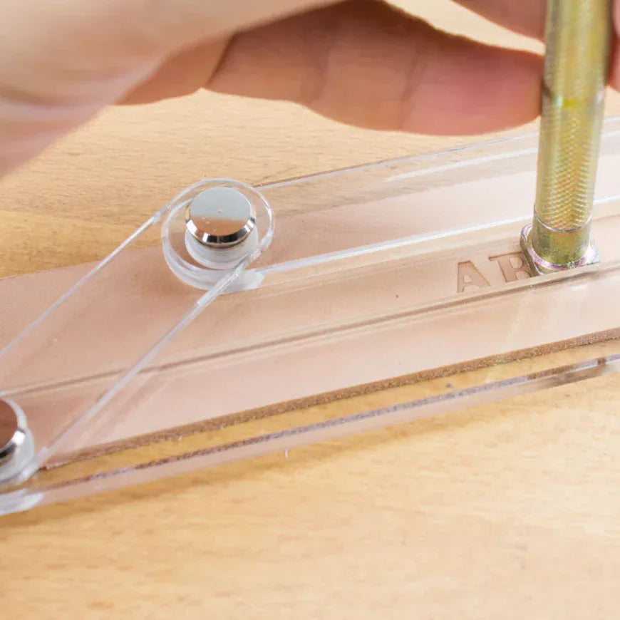 Guia para estampar sellos Ivan Leathercraft - La Tendeta del Cuero