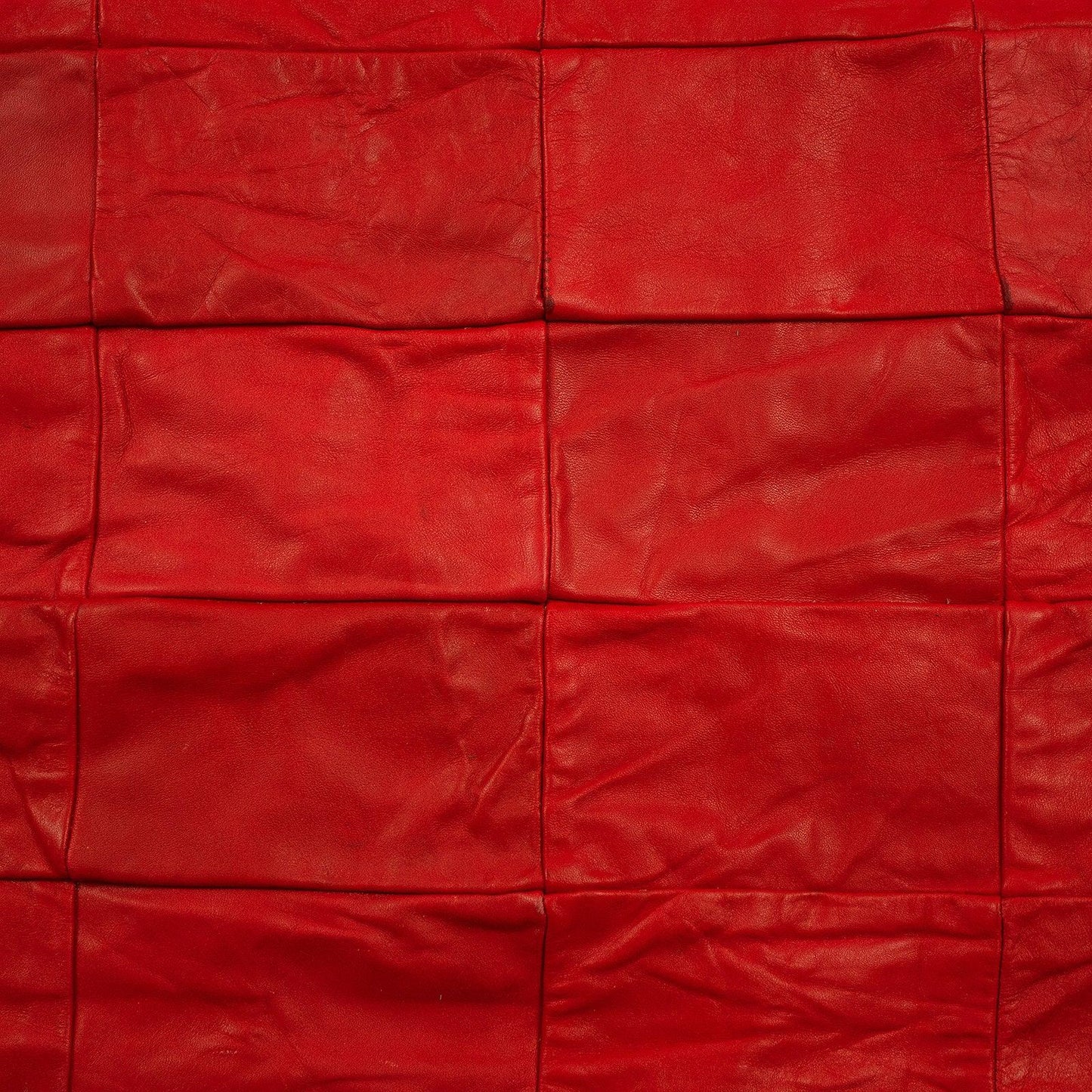 Trozo de piel manta de cordero rojo - La Tendeta del Cuero