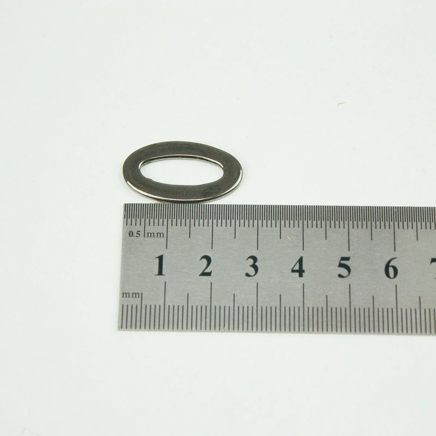 Anilla ovalada Modelo M-750 - La Tendeta del Cuero