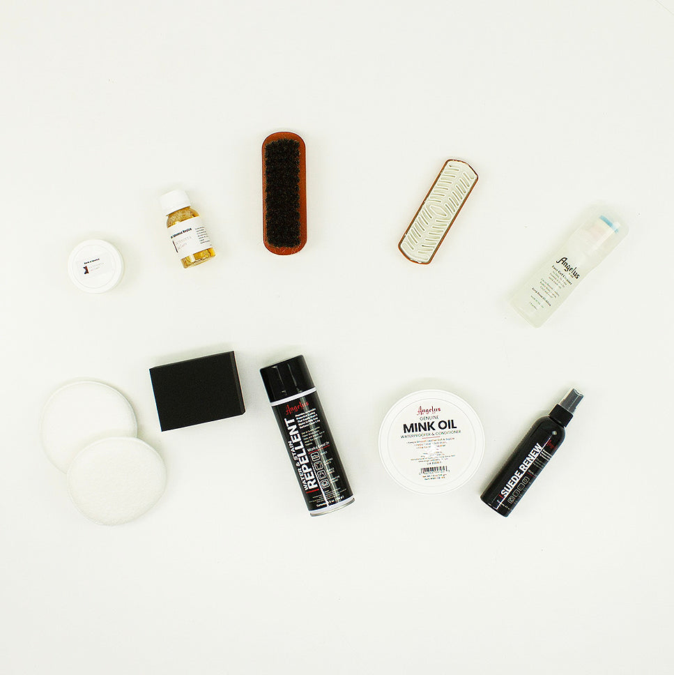 Leather cleaning + maintenance kit