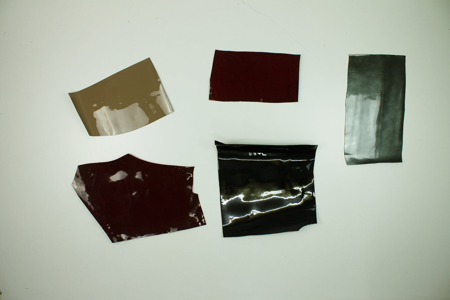 Lot 5 pieces of patent leather various colors