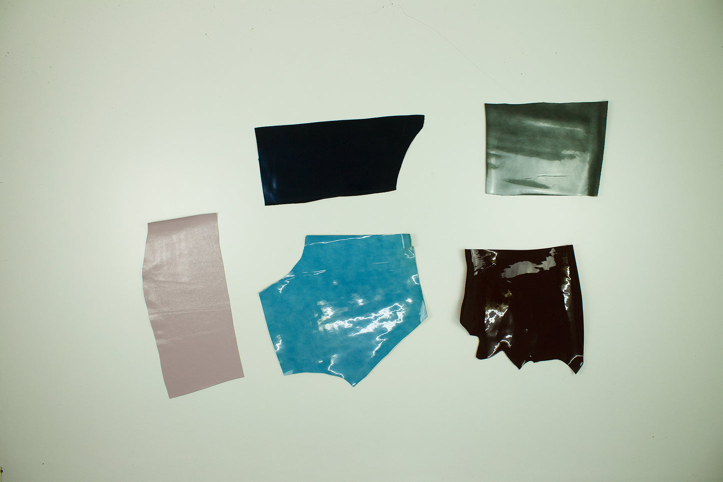 Lot 5 pieces of patent leather various colors