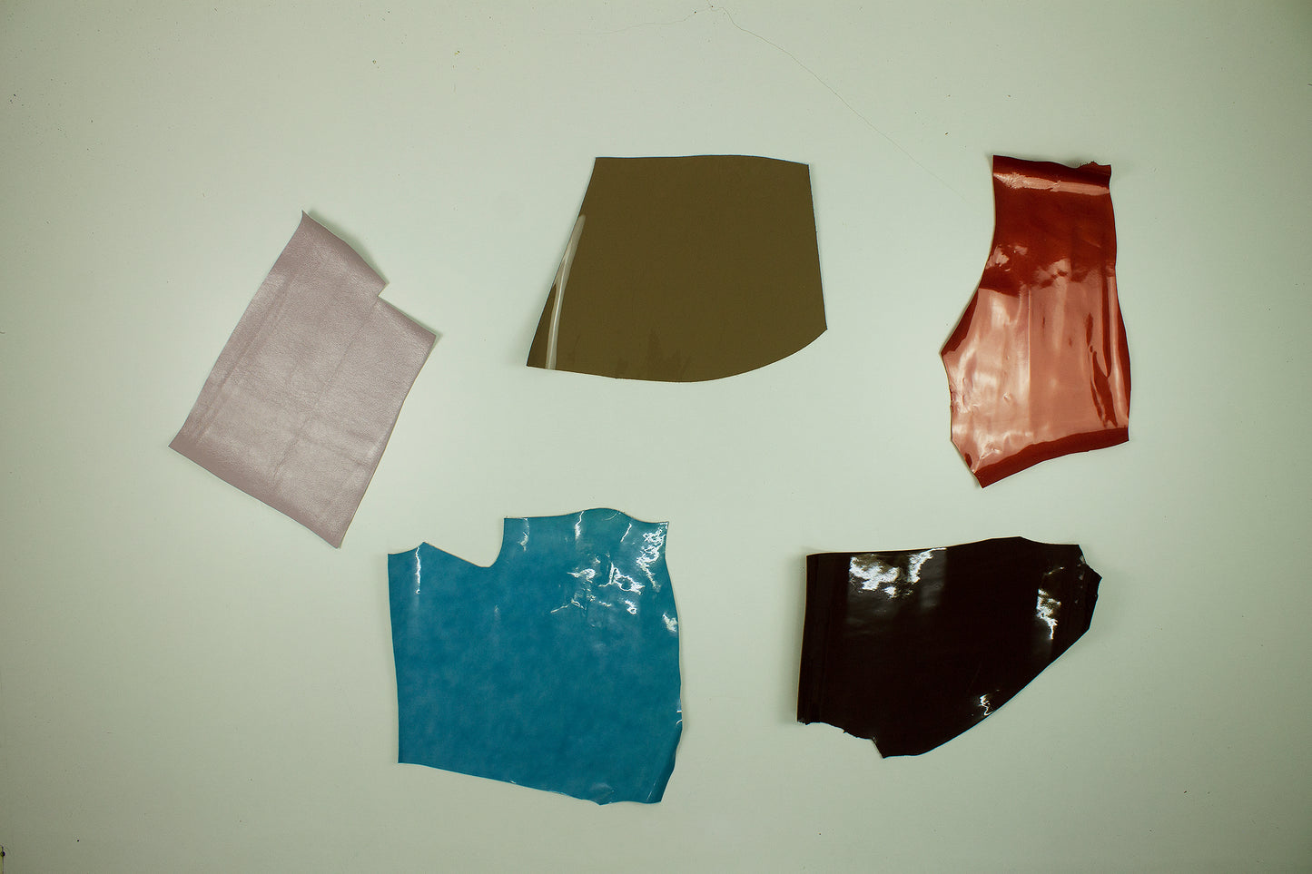 Lot 5 pieces of patent leather various colors