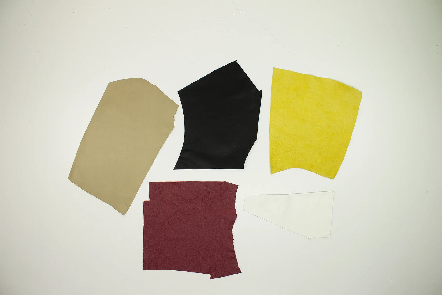 Lote 5 trozos de vacuno varios colores - La Tendeta del Cuero