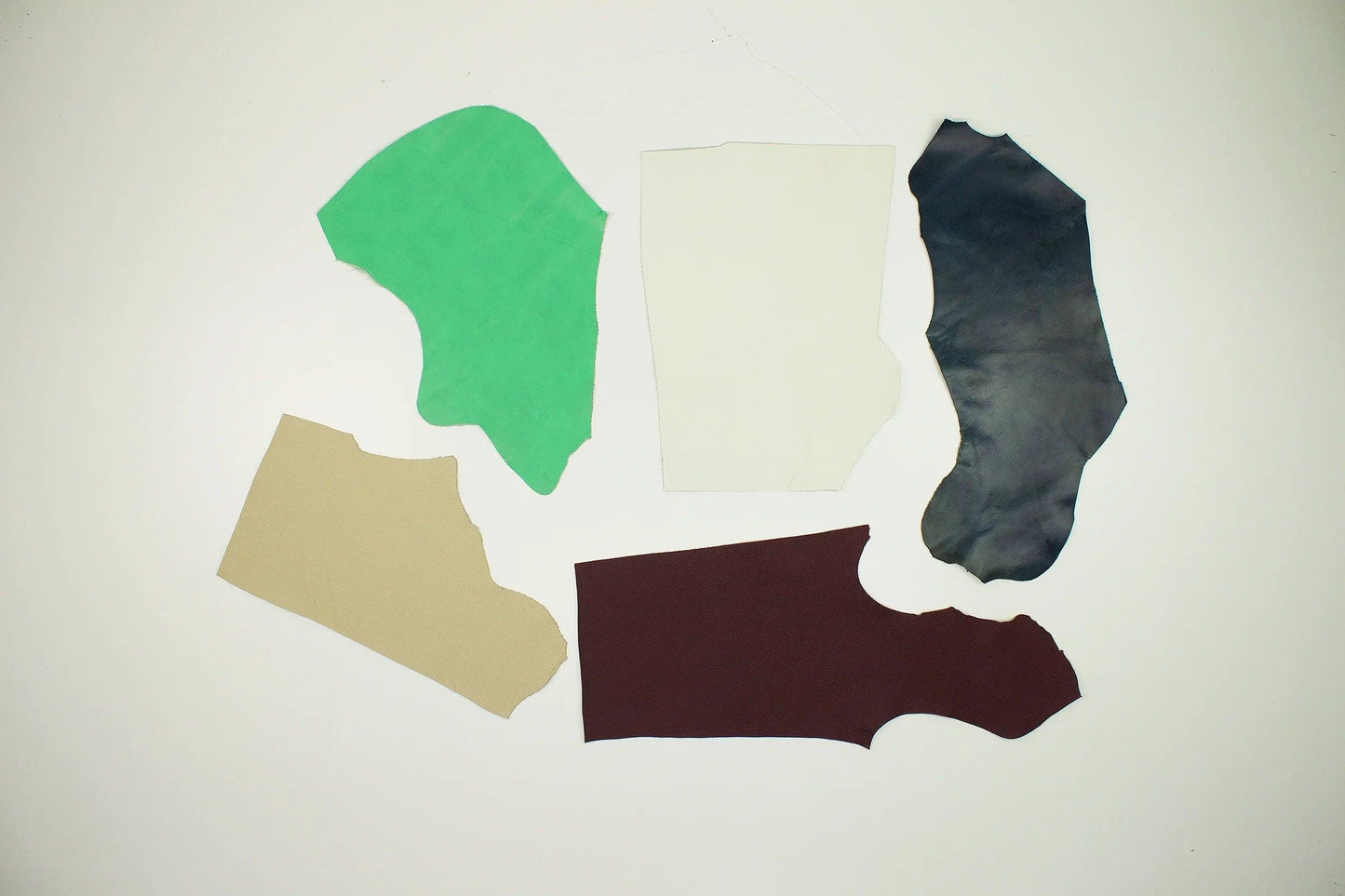 Lote 5 trozos de vacuno varios colores - La Tendeta del Cuero