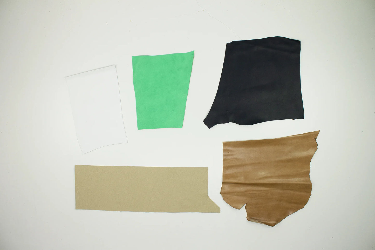 Lote 5 trozos de vacuno varios colores - La Tendeta del Cuero