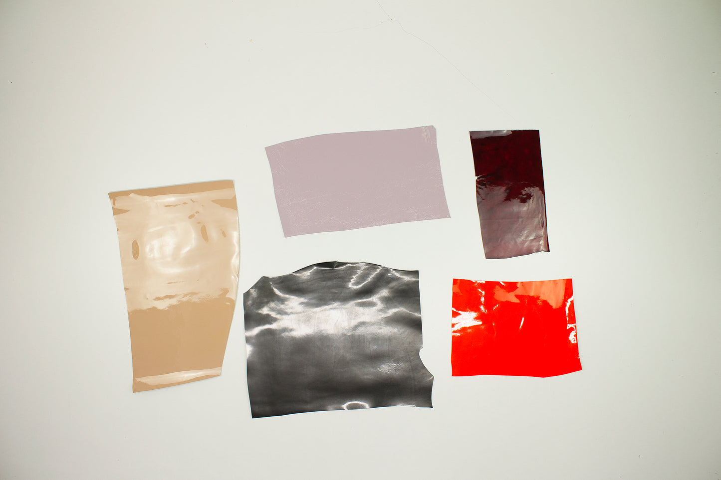 Lote 5 trozos de charol varios colores