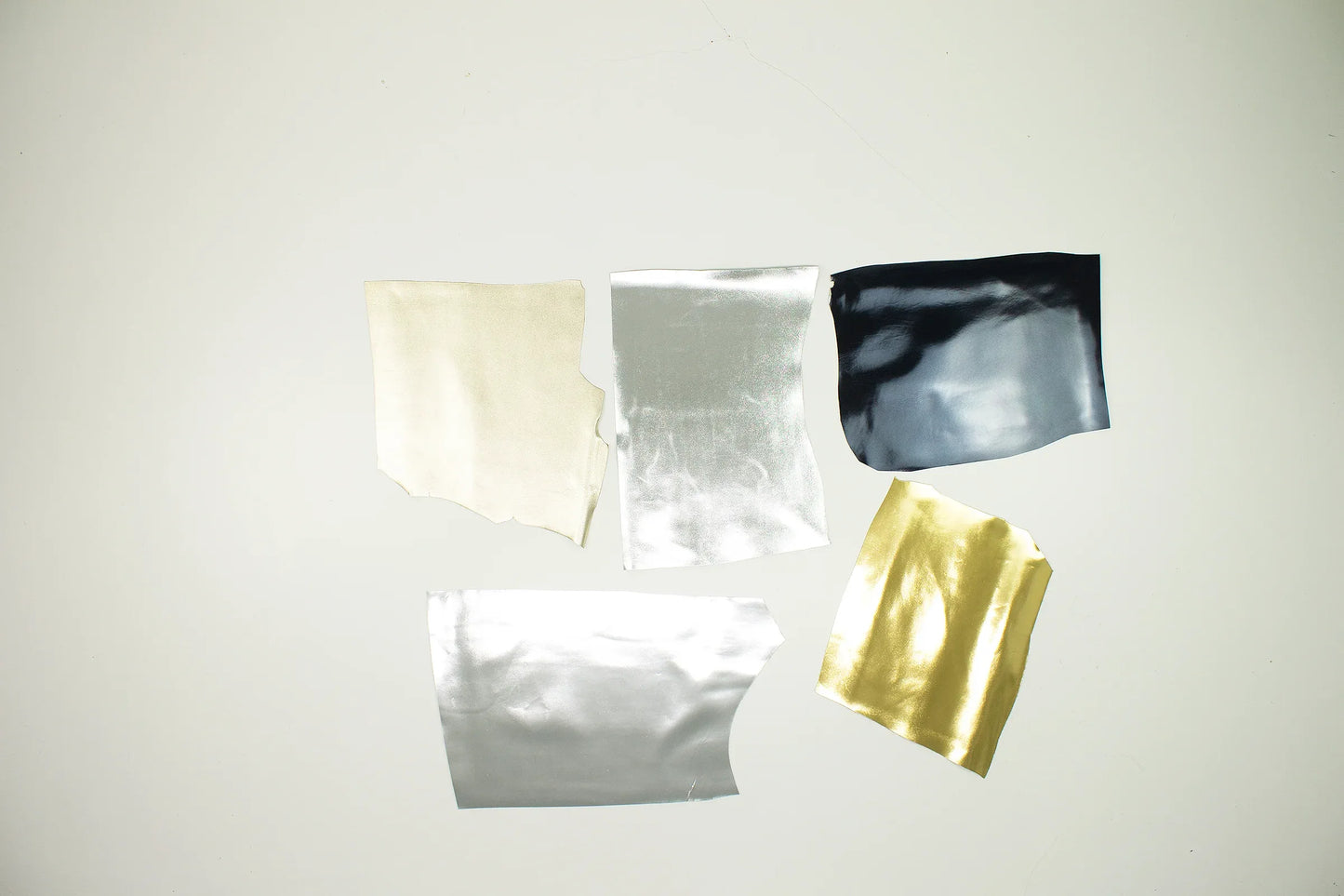 Lote 5 trozos de laminado varios colores - La Tendeta del Cuero