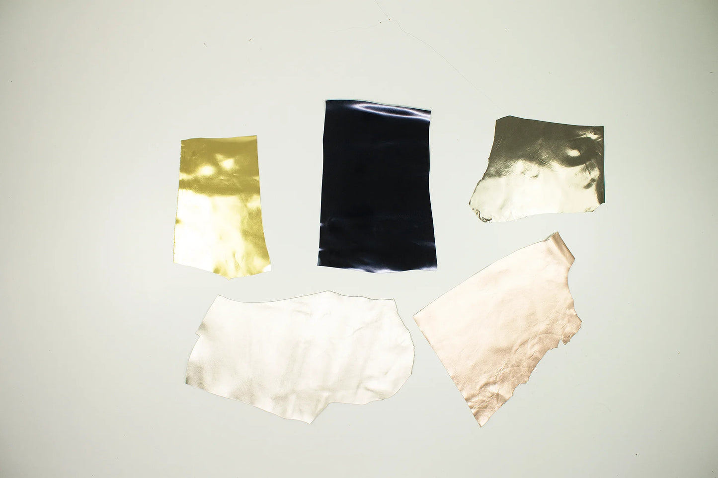 Lote 5 trozos de laminado varios colores - La Tendeta del Cuero