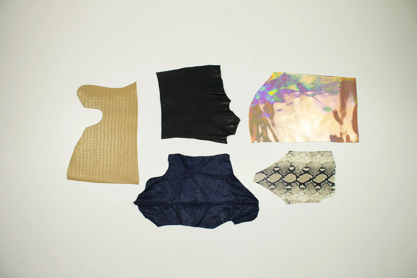 Lote 5 trozos de grabados y fantasias varios colores - La Tendeta del Cuero