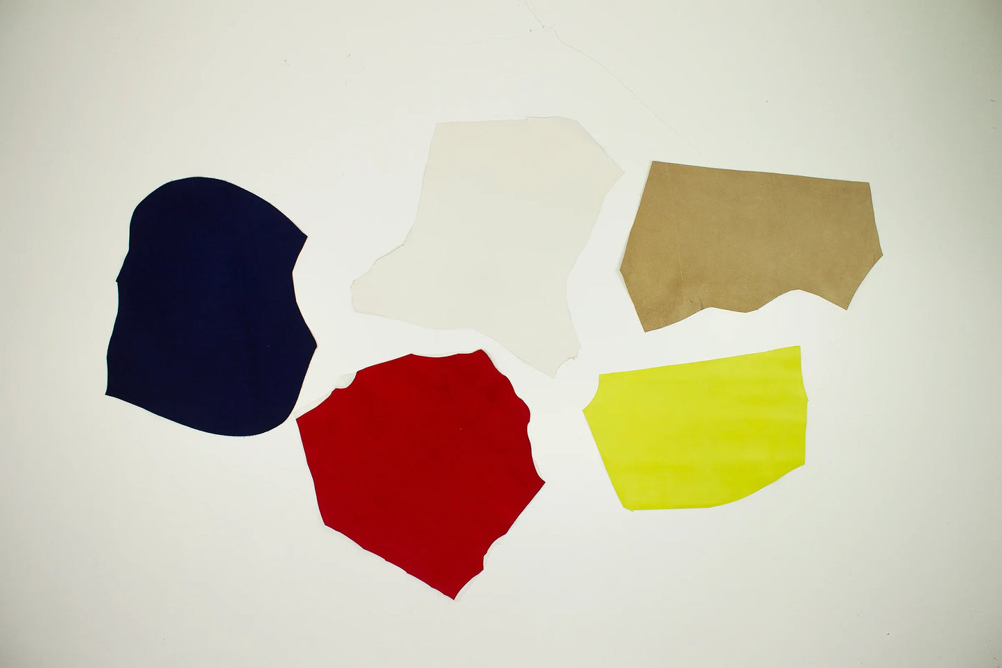 Lote 5 trozos de piel fina varios colores - La Tendeta del Cuero