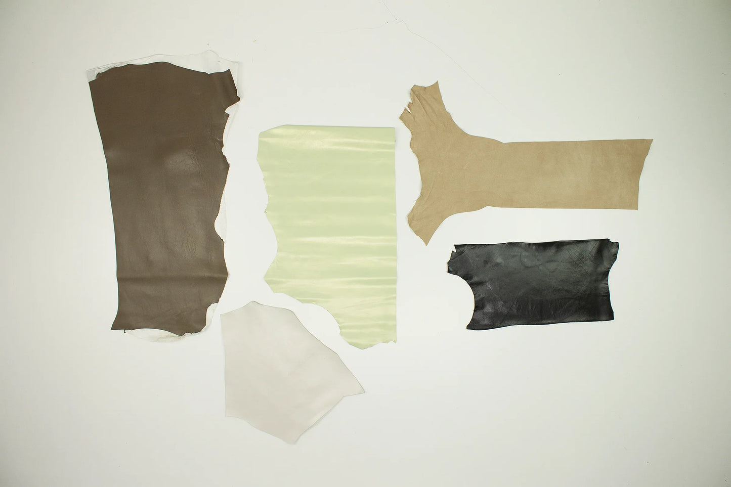 Lote 5 trozos de piel fina varios colores - La Tendeta del Cuero