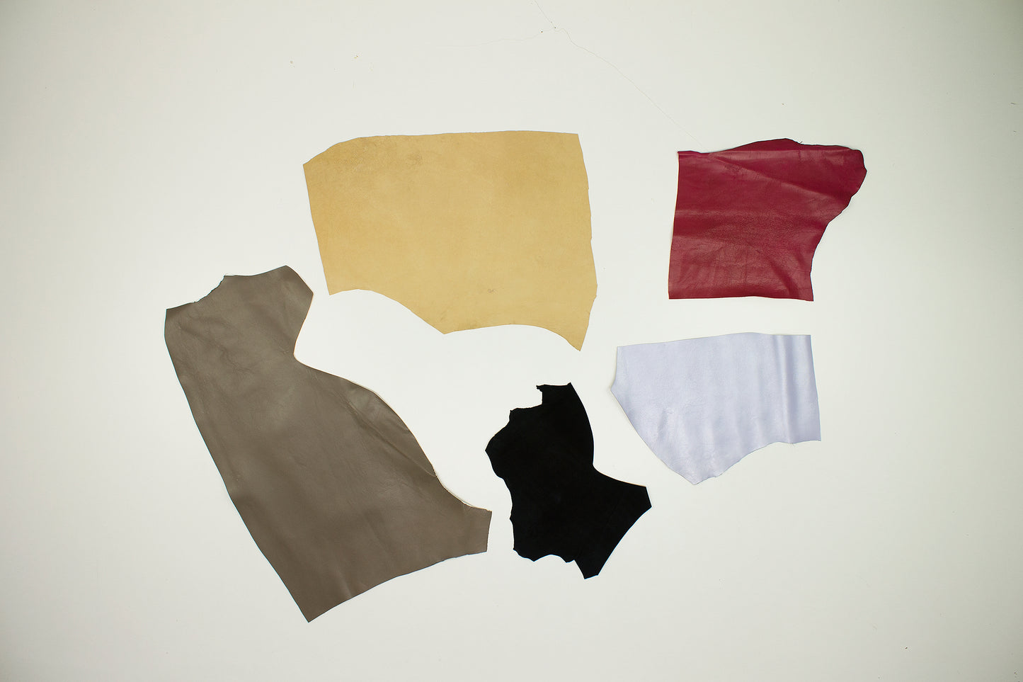 Lote 5 trozos de piel fina varios colores