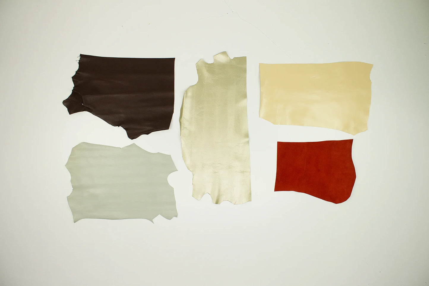 Lote 5 trozos de piel fina varios colores - La Tendeta del Cuero