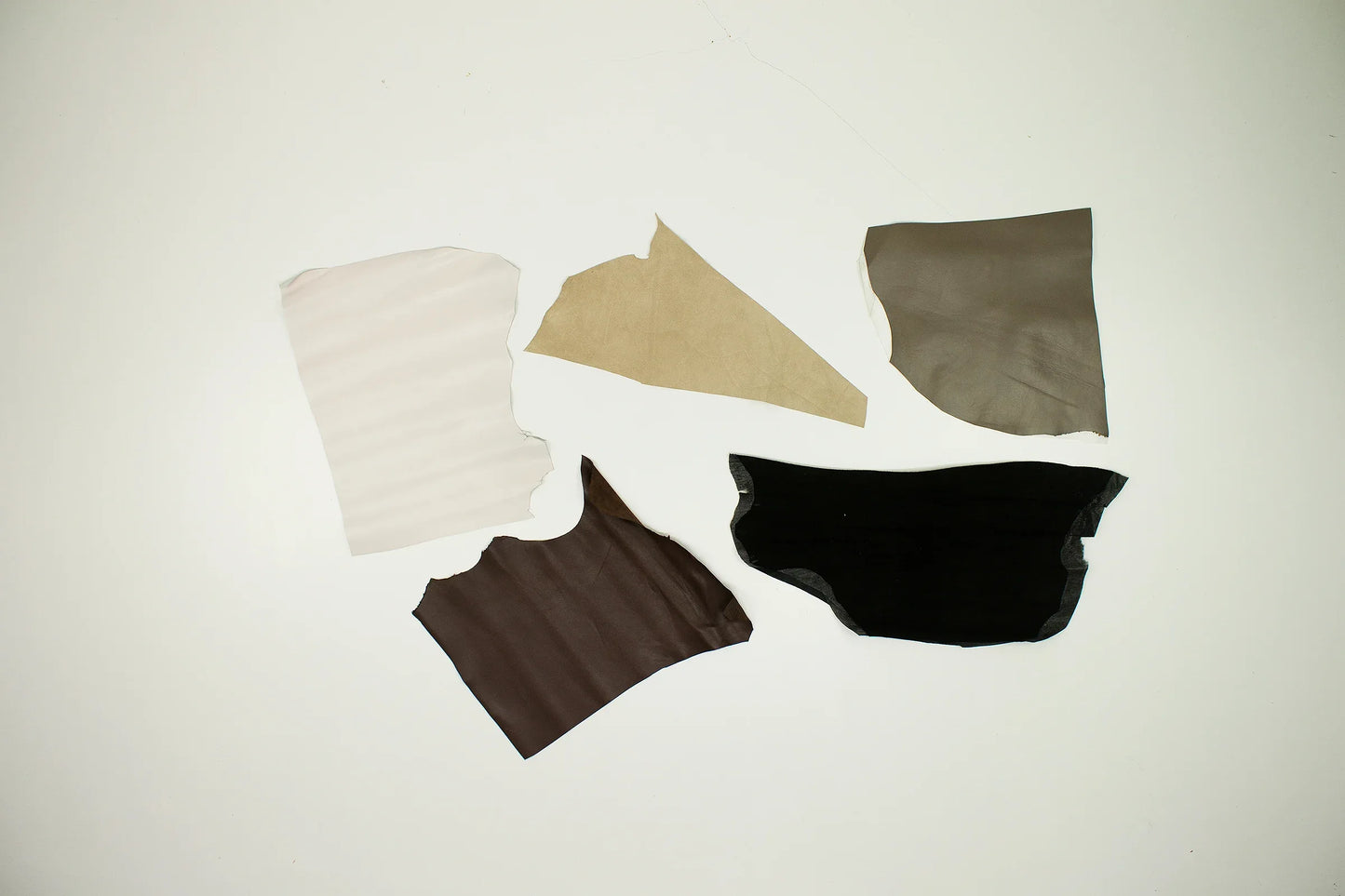 Lote 5 trozos de piel fina varios colores - La Tendeta del Cuero