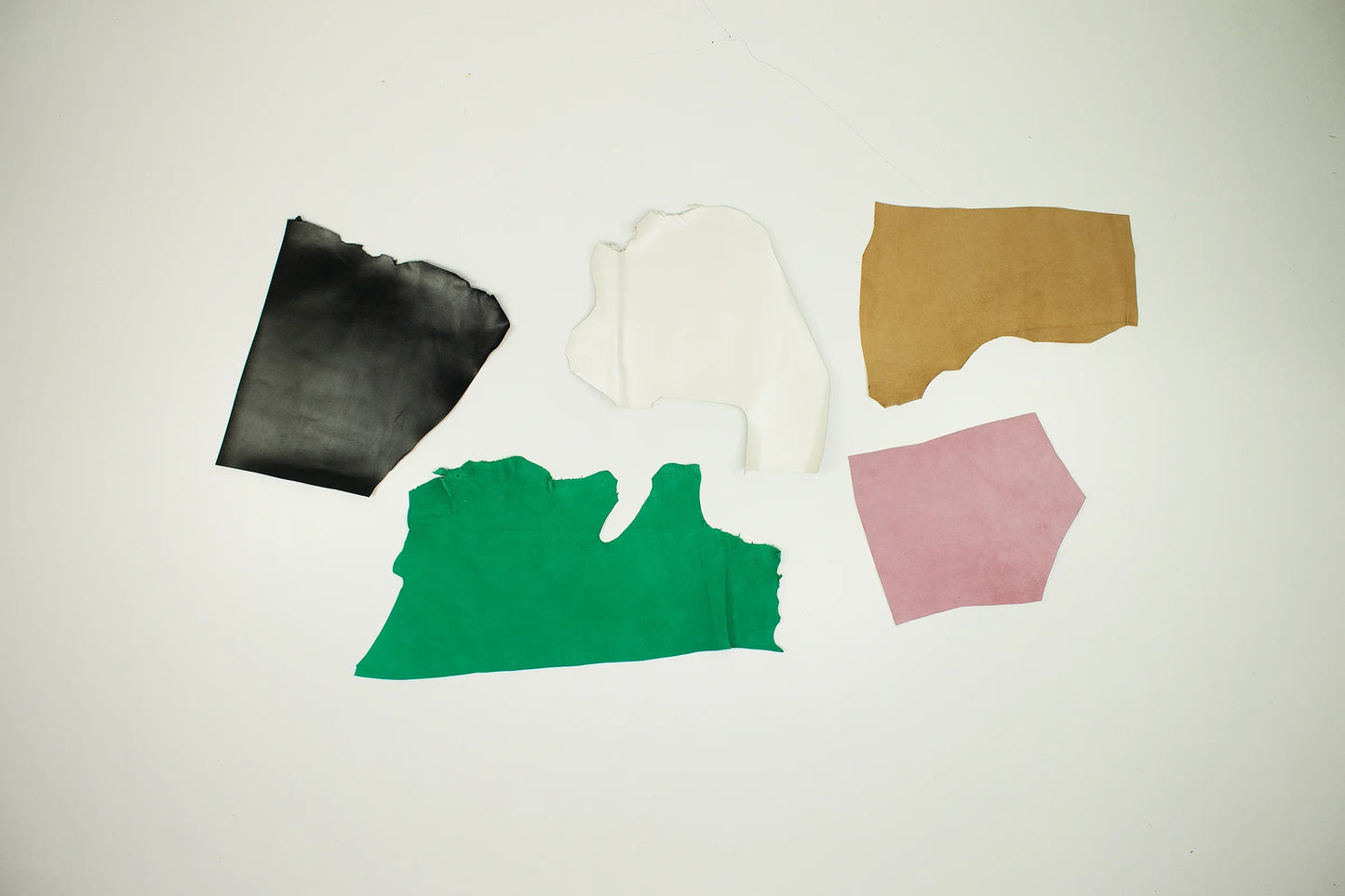 Lote 5 trozos de piel fina varios colores - La Tendeta del Cuero