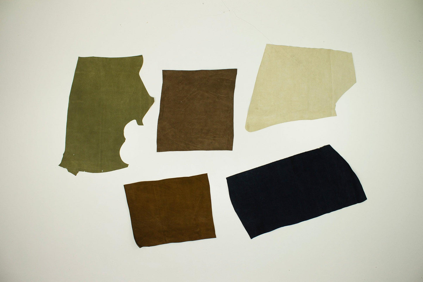 Lote 5 trozos de serraje varios colores