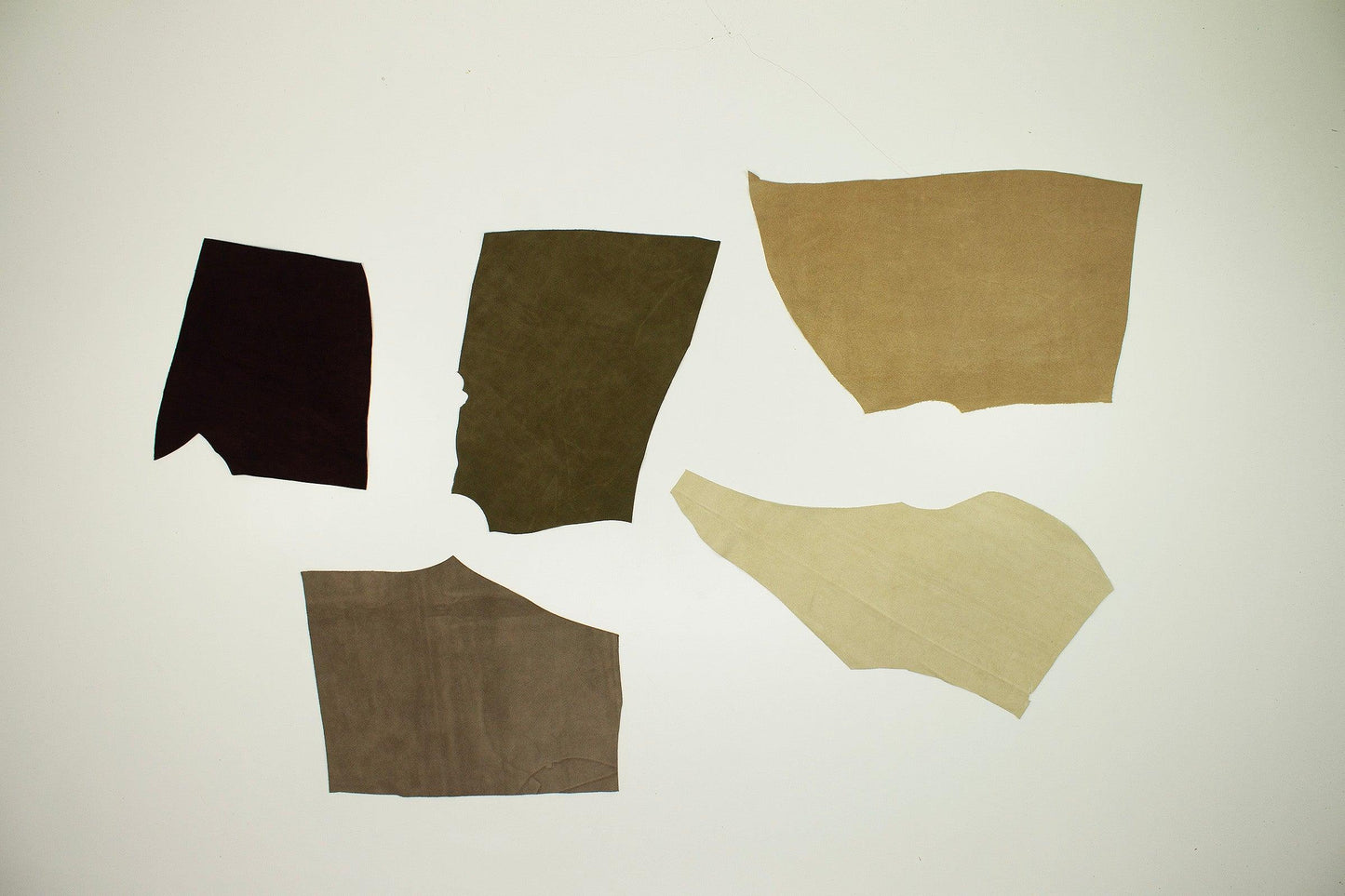 Lot 5 pieces of split leather various colors