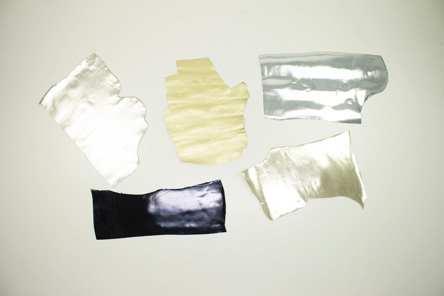 Lot of 5 pieces of laminate in various colors