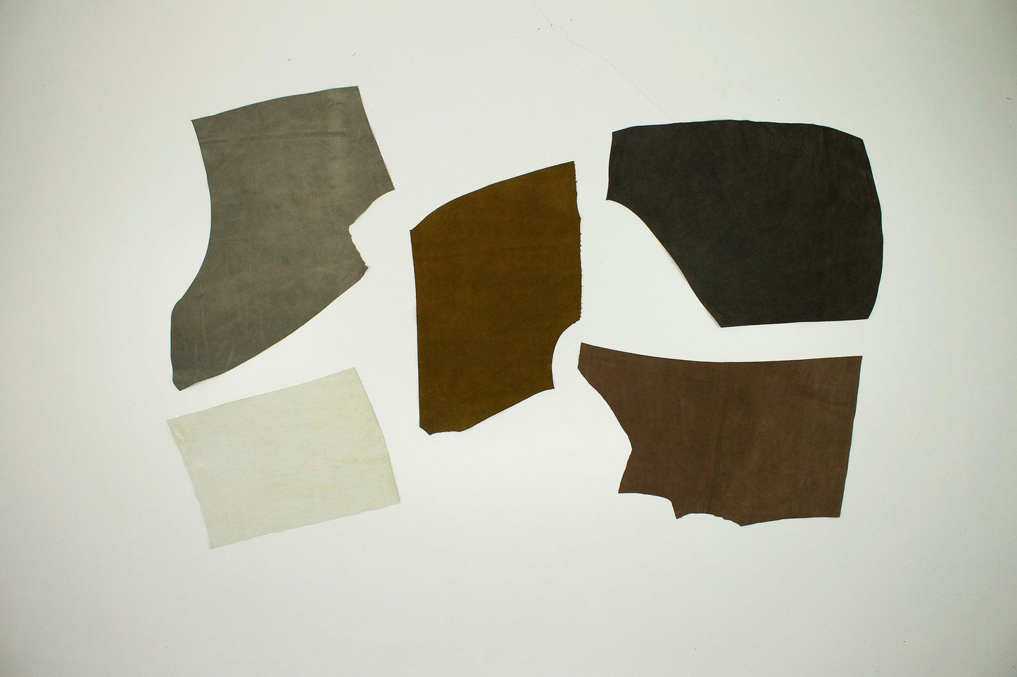 Lote 5 trozos de serraje varios colores
