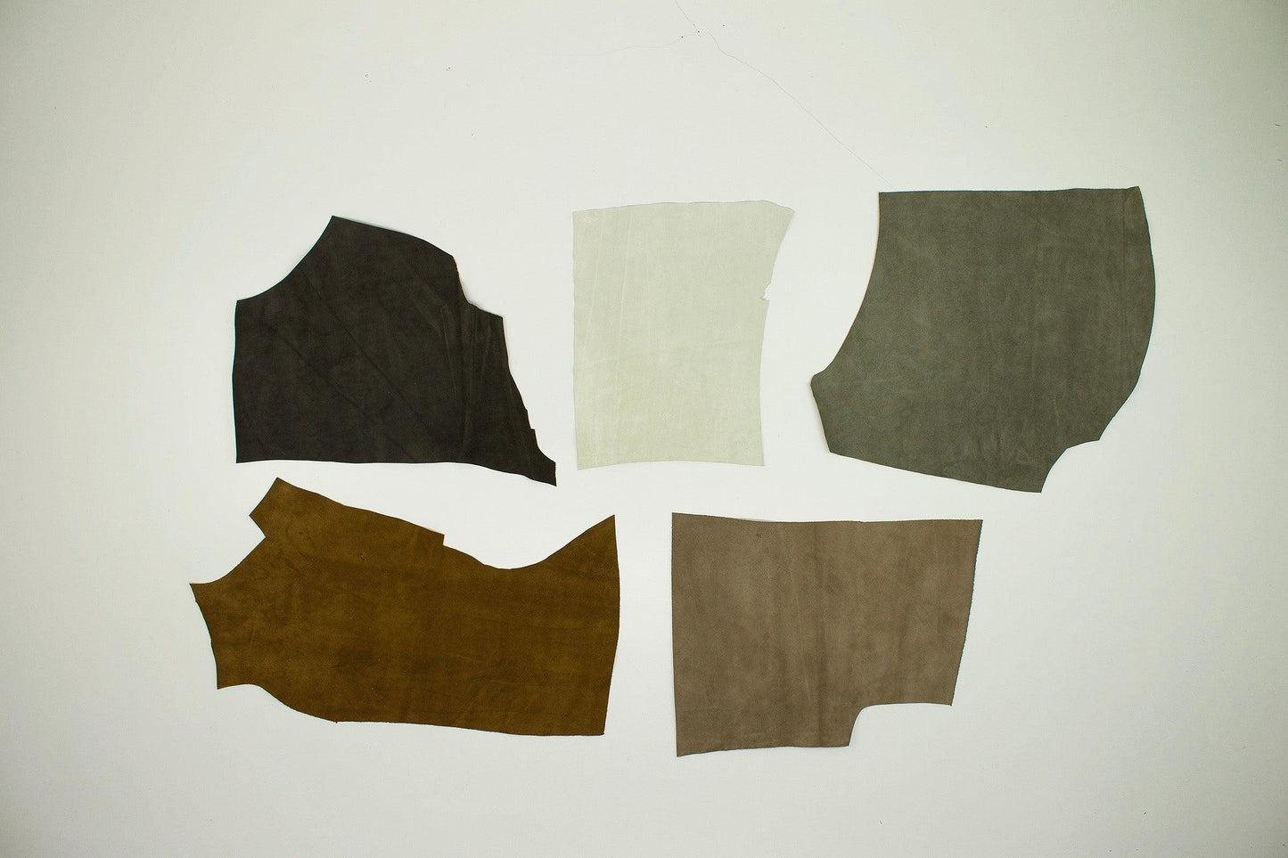 Lot 5 pieces of split leather various colors