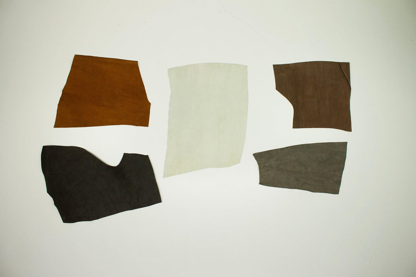 Lot 5 pieces of split leather various colors