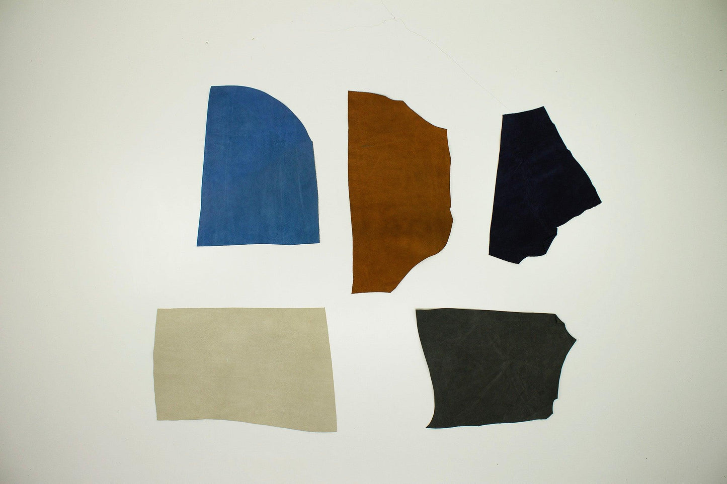 Lote 5 trozos de serraje varios colores
