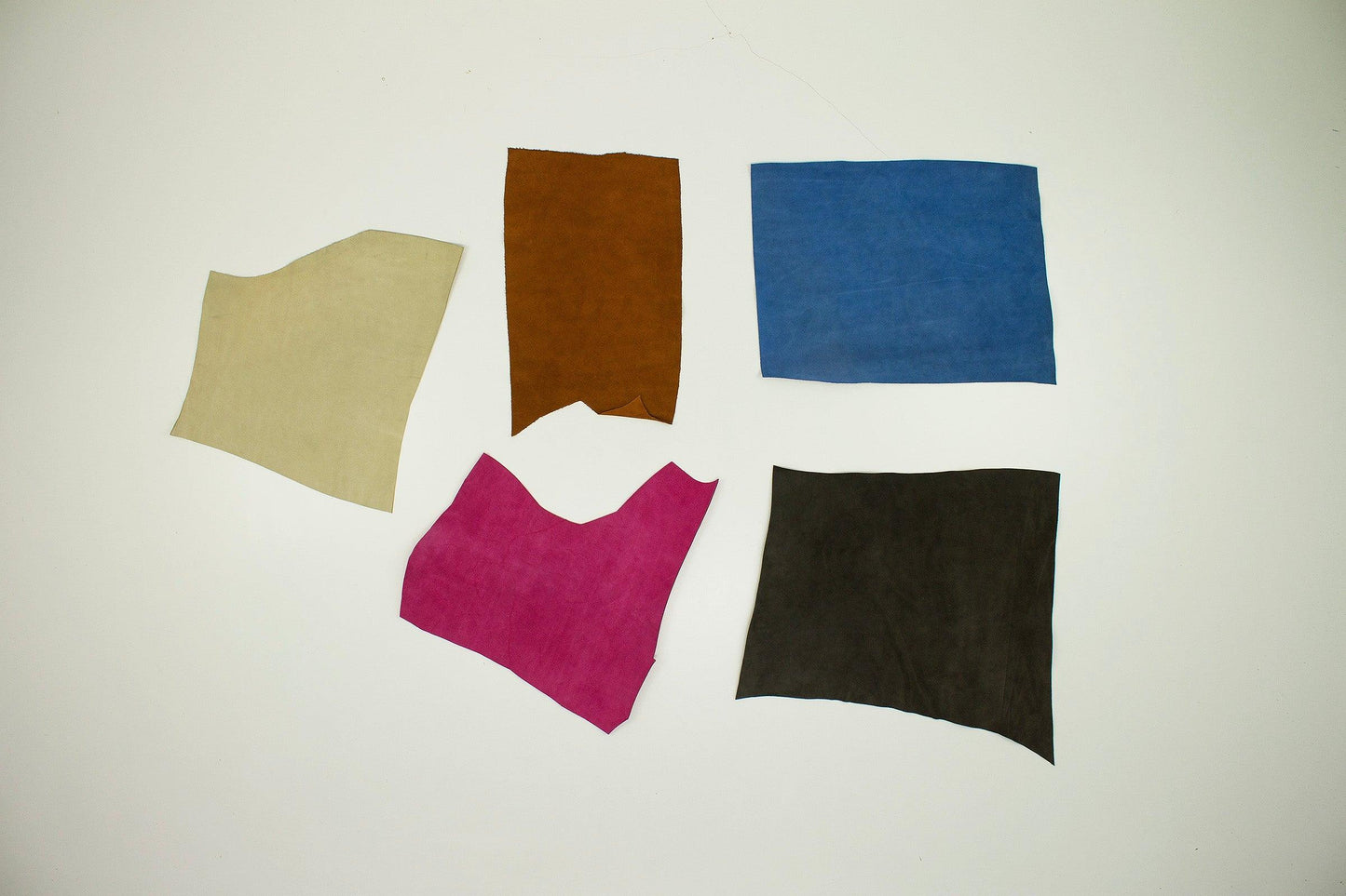 Lote 5 trozos de serraje varios colores