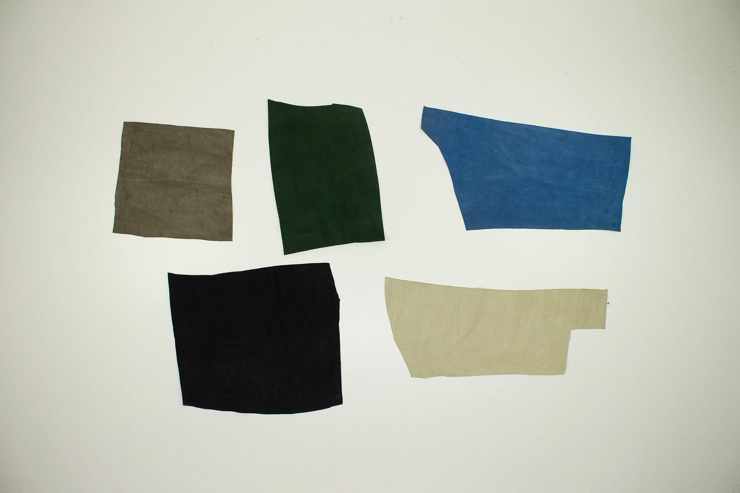 Lote 5 trozos de serraje varios colores
