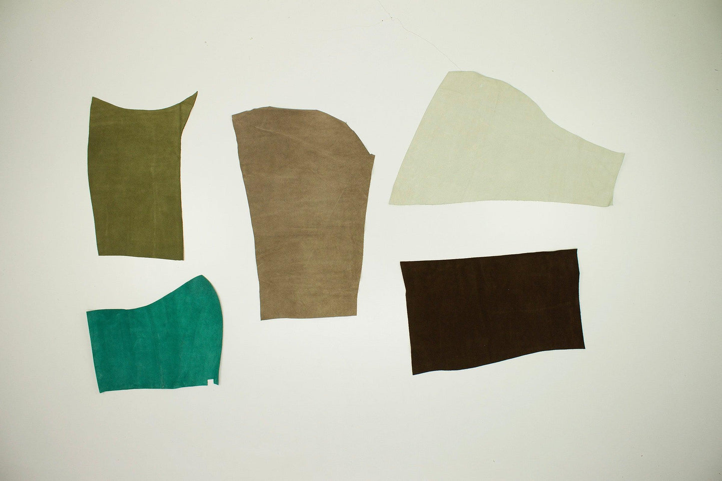 Lote 5 trozos de serraje varios colores