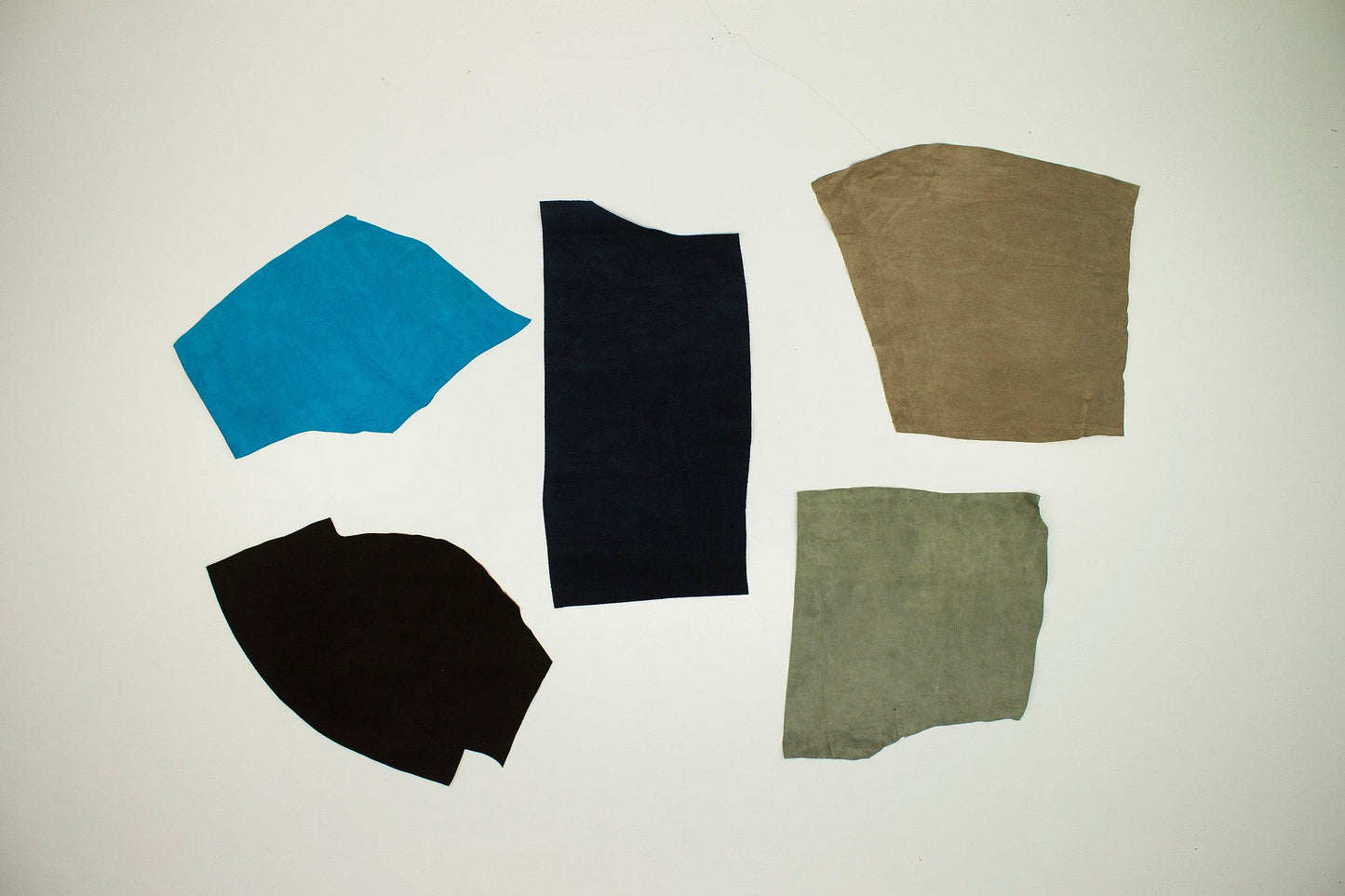 Lote 5 trozos de serraje varios colores
