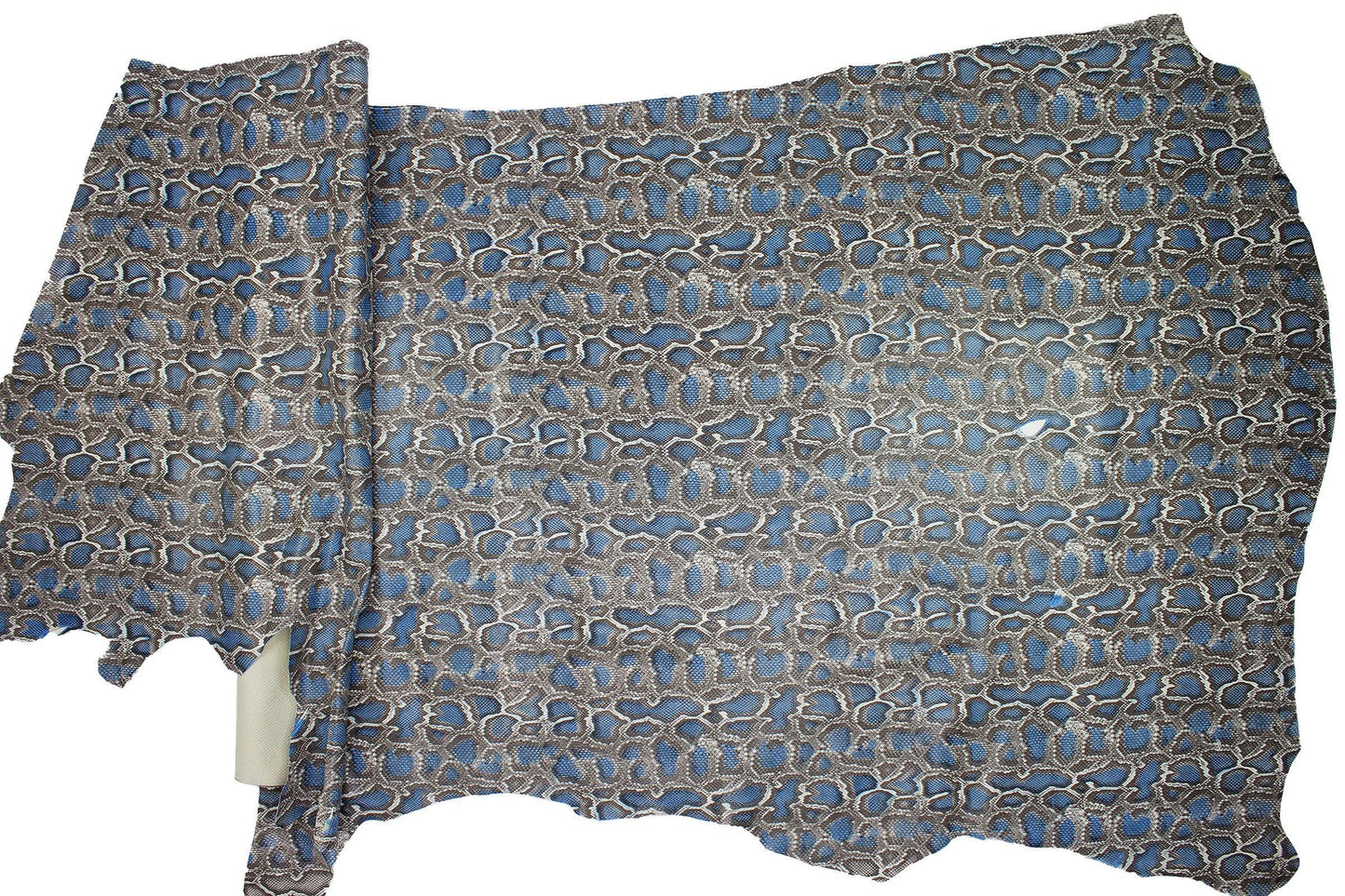 Piel de grabado serpiente gris manchas azules - La Tendeta del Cuero