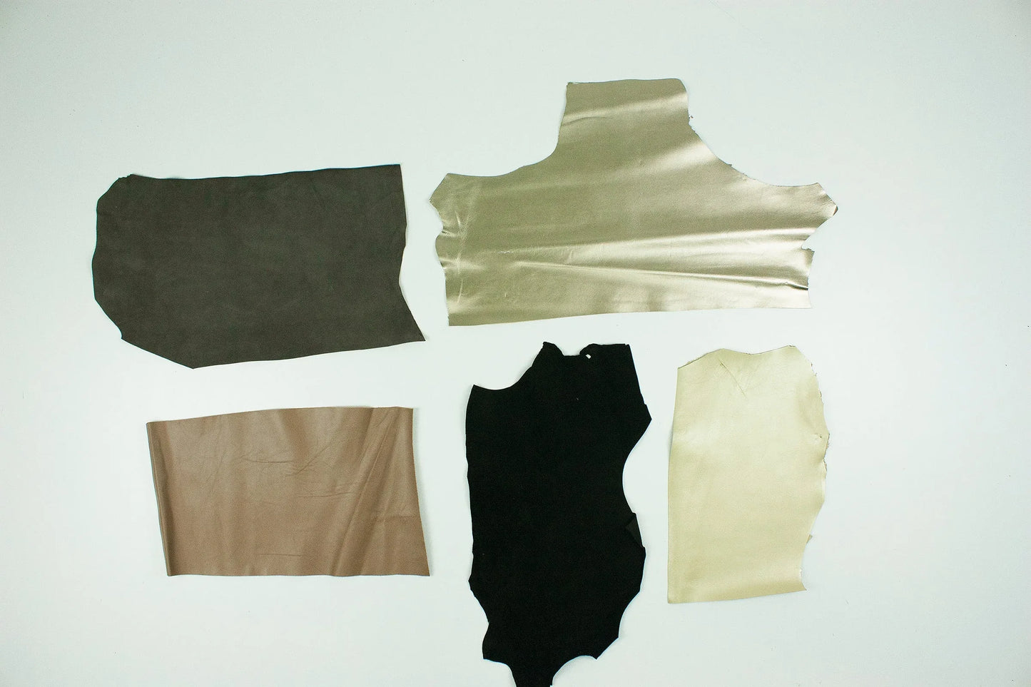 Lote 5 trozos de piel fina varios colores - La Tendeta del Cuero