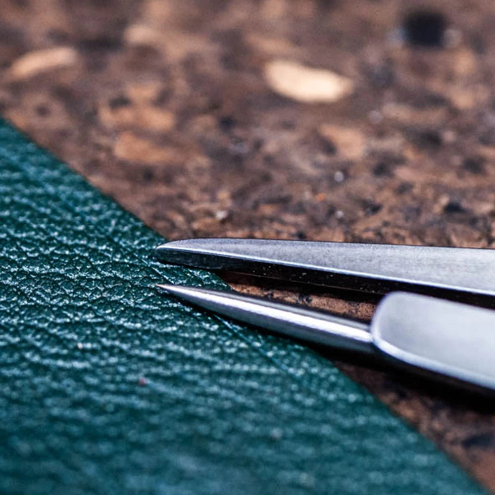 Marcador regulable para cuero