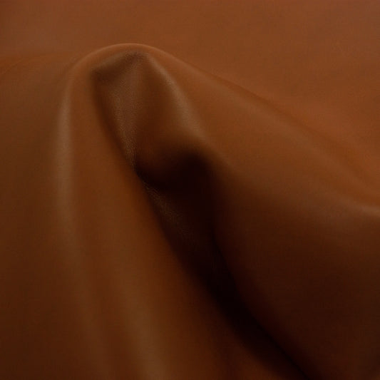 Trozo de piel vacuno marron cuero