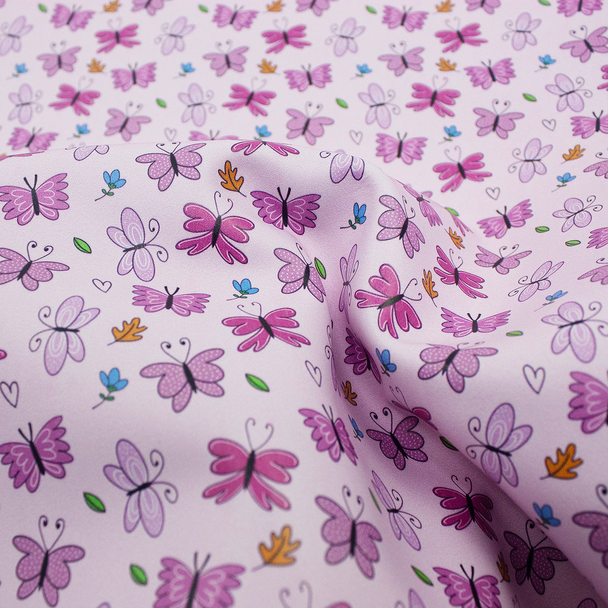 Trozo de piel fantasia mariposas rosa