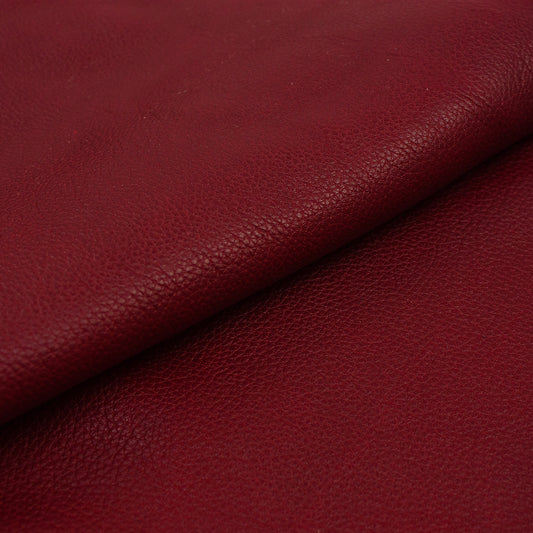 Trozo de piel vacuno grabado rojo ahumado