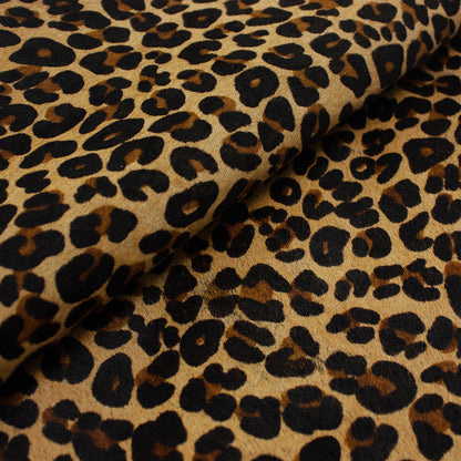 Trozo de piel pelo leopardo camel