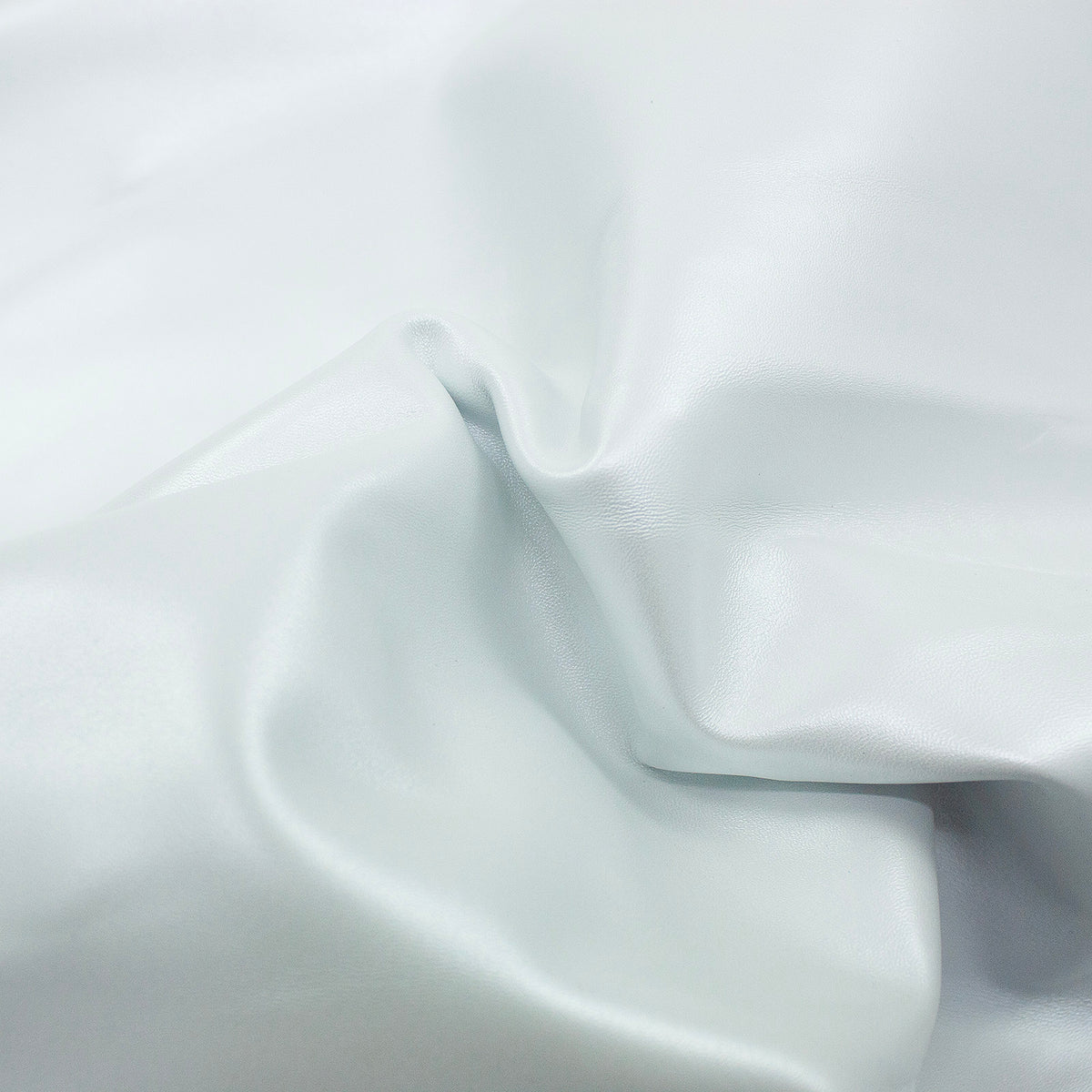 Trozo de piel forro cabra blanco perla