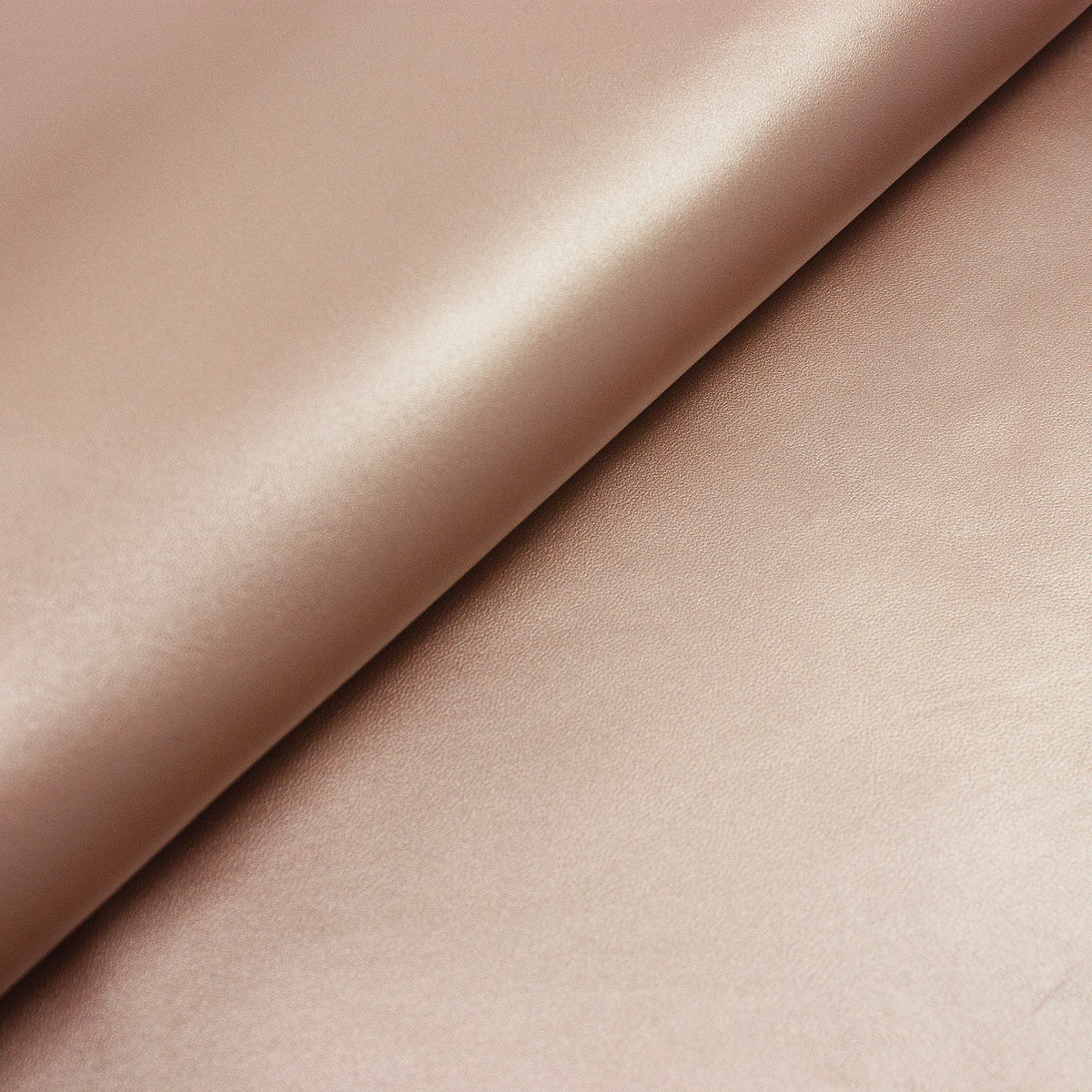 Trozo de piel cabra laminada oro rosa
