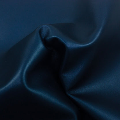 Trozo de piel cabra azul noche