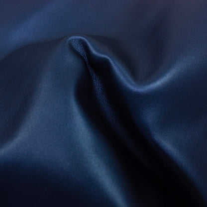 Trozo de piel cabra azul noche