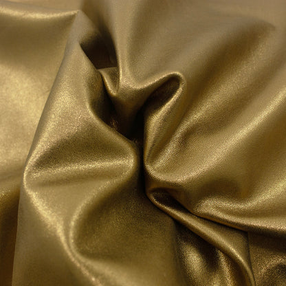 Trozo de piel cordero rustico laminado oro viejo