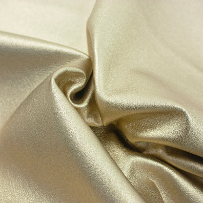 Trozo de piel cordero rustico laminado oro