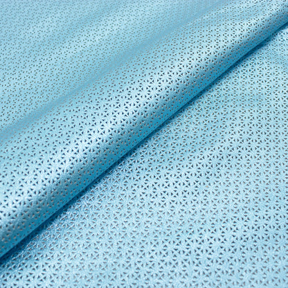 Trozo de piel fantasia perforada mosaico azul