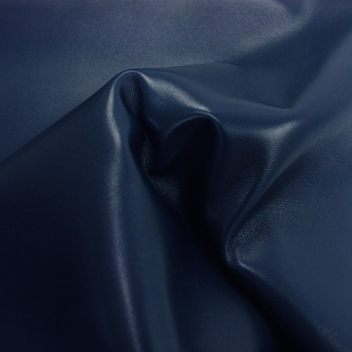 Trozo de piel cabra azul marino