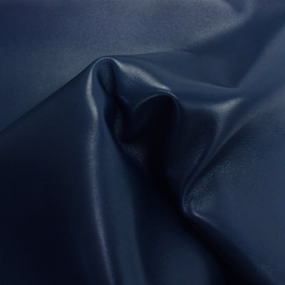 Trozo de piel cabra azul marino