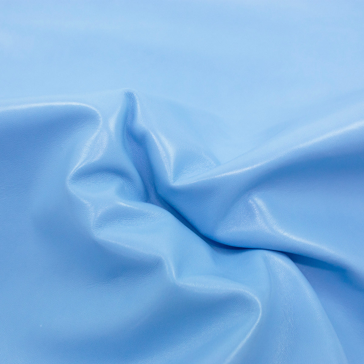 Trozo de piel cabra azul celeste envejecido