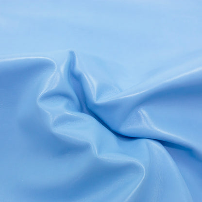 Trozo de piel cabra azul celeste envejecido