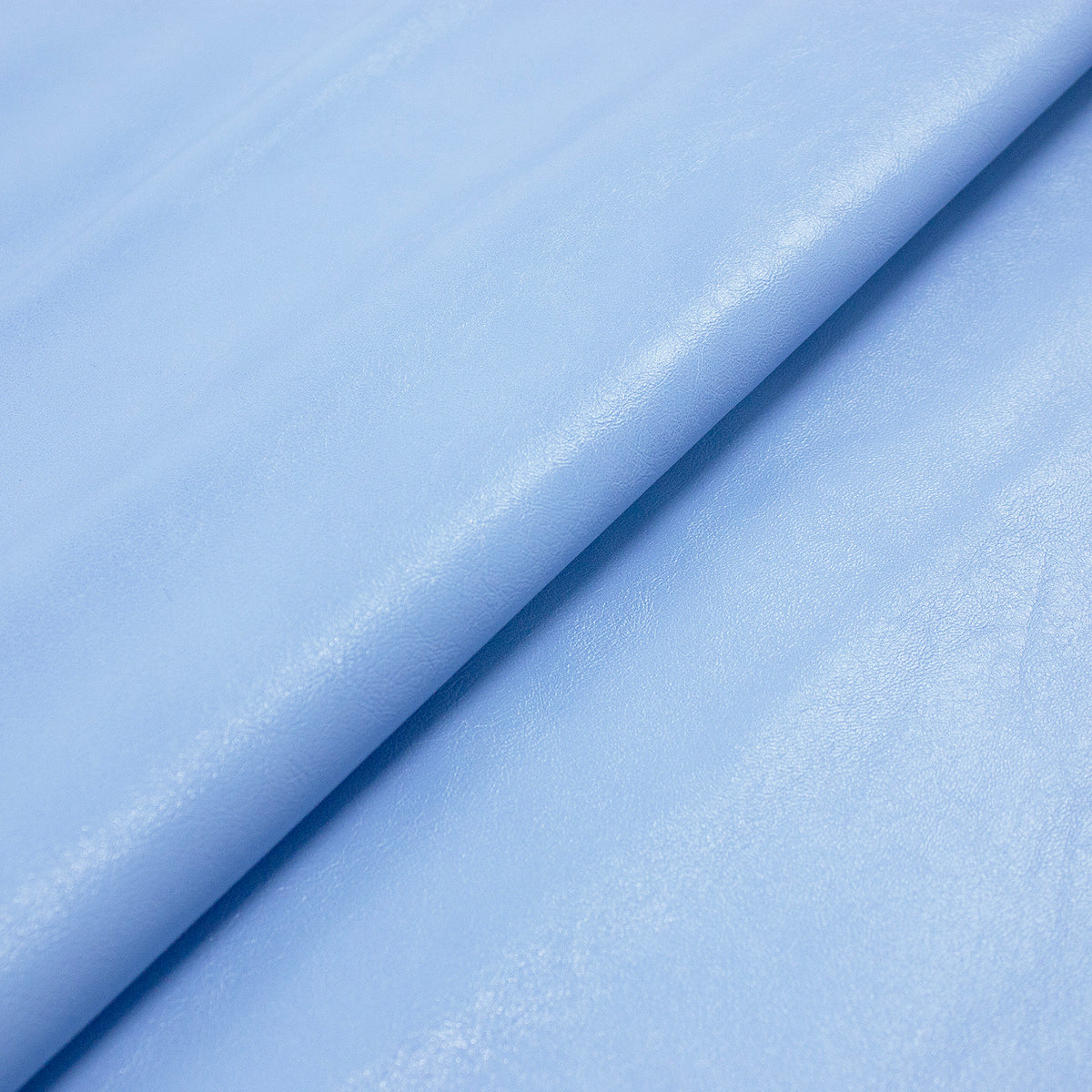 Trozo de piel cabra rustica azul frozen brillo